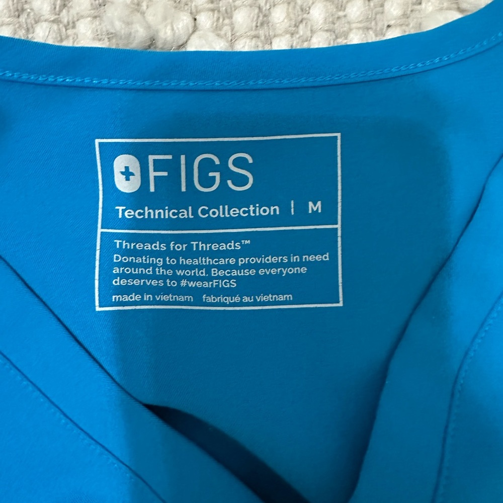 FIGS scrub set women’s - Picture 2 of 3